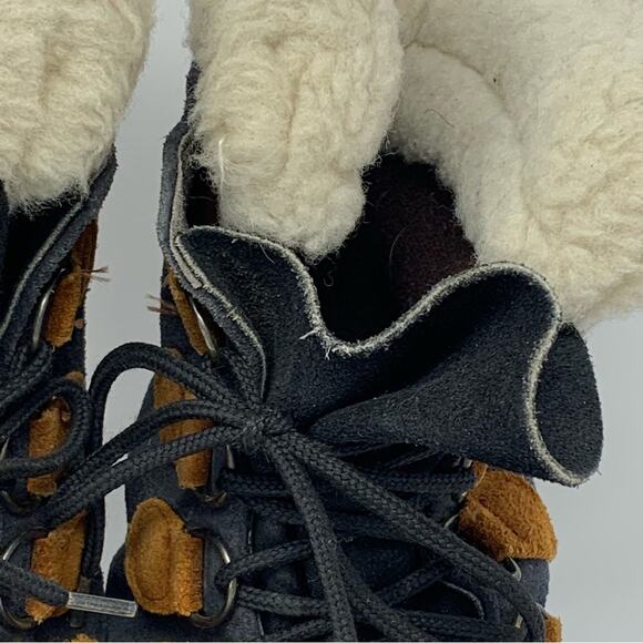 LaCrosse Rubber Leather Lace Up Winter Duck Boots Womens SZ 9 Sheepskin Liner - Picture 7 of 15